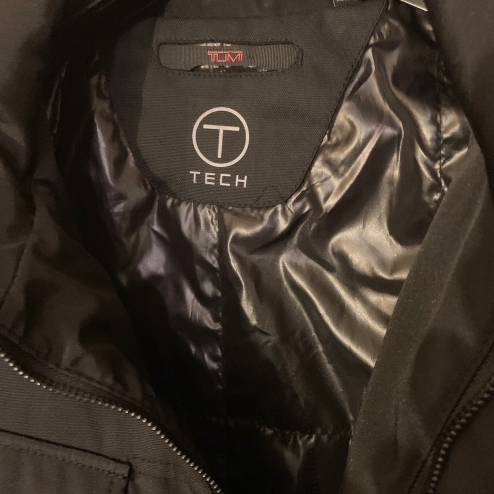 Tumi Tech Jacket - Picture 2 of 3